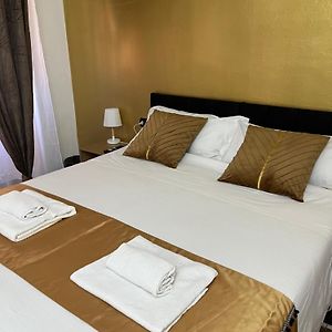 Double or Twin Room Shower