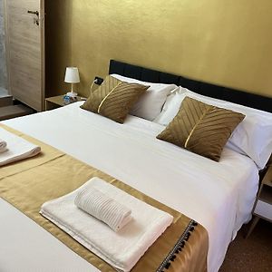 Double or Twin Room Private Bathroom